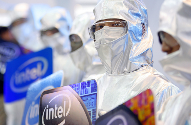 Intel gets the AMD monkey off its back; regulators not so easy