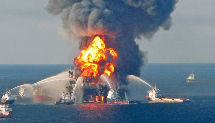 BP agrees to record criminal penalties for US oil spill