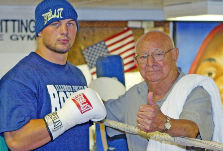 Ali’s legendary trainer Angelo Dundee leaves ringside at 90