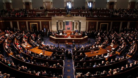 US debt limit extension bill passes House, gets Reid endorsement