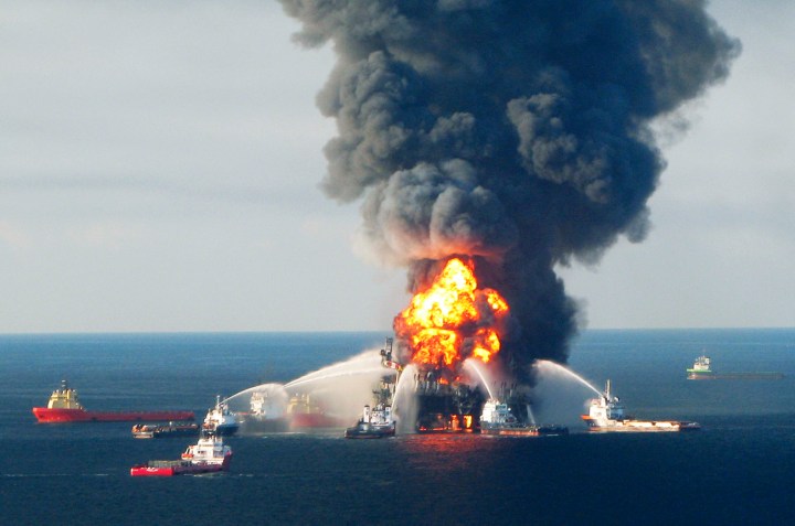 29 April: US Coast Guard says sunken Gulf of Mexico rig leaking much more oil than previously thought