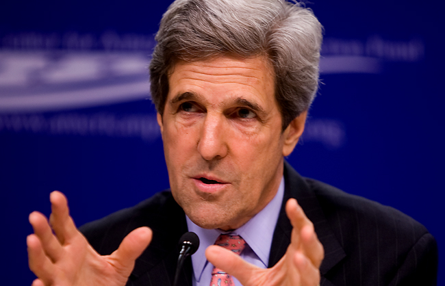 Kerry draws line on more troops until election clarified
