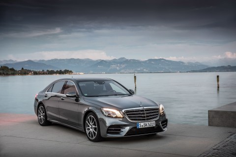 Mercedes-Benz S450 L: Swanky – but tech-savvy, too