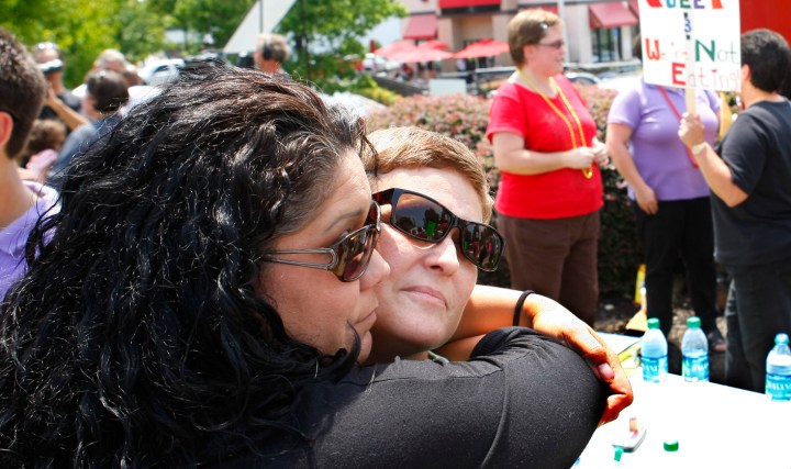 Maryland, Maine approve gay marriage, Washington poised to do so