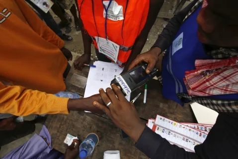 Buhari Extends Lead, Winning 10 States: Nigerian Election Update