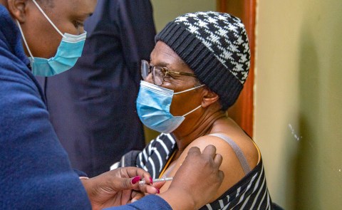 Day 9: Western Cape allows walk-ins while Mediclinic waits for its first vaccine delivery