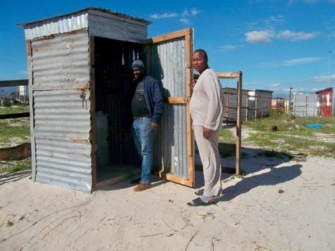 Khayelitsha shack dwellers resort to installing their own taps and toilets