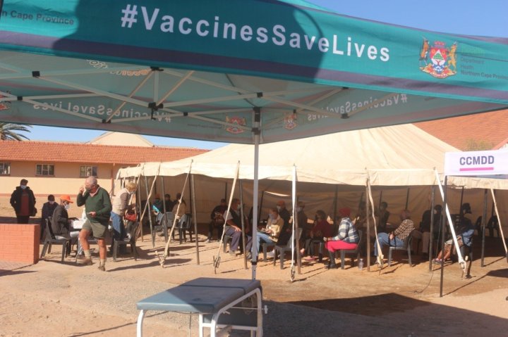 Travel costs see Upington residents battle to reach vaccination site