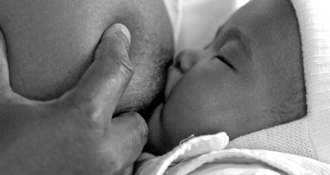 Mothers need help and support if they are to breastfeed their babies for an optimal time