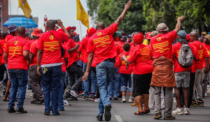 Strikers demand doubled-wage as Numsa bargains with Gqberha automobile plant