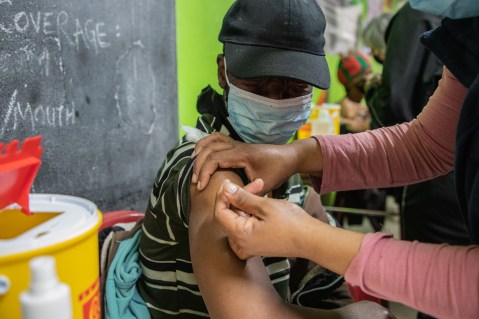 Still no national plan to ensure access to vaccines for ‘the undocumented’