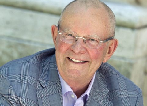 Wilbur Smith, bestselling author who reinvented the adventure novel, dies at eighty-eight