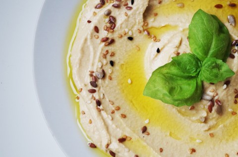 Hummus spreads its wings