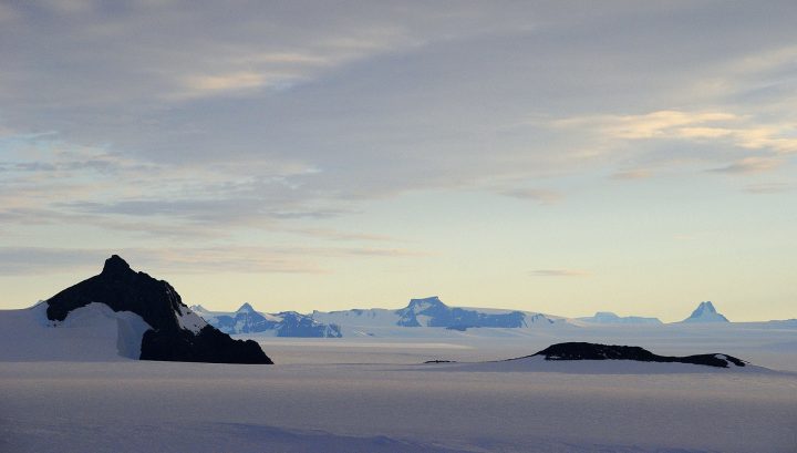 russia antarctic Ahlmannryggen range