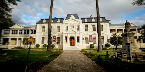 Multilingualism is ‘expanded and strengthened’ in revised Stellenbosch University language policy