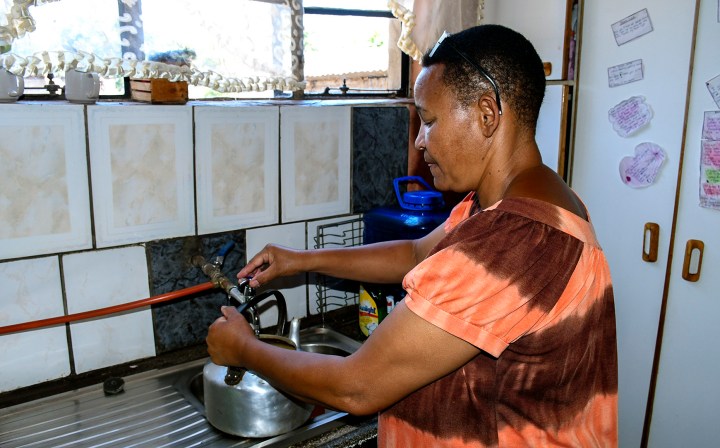 Kliptown residents say they found mercury in water after system upgrade, COJ conducting tests