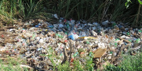 Hawkers suffer while pollution suffocates Komani River