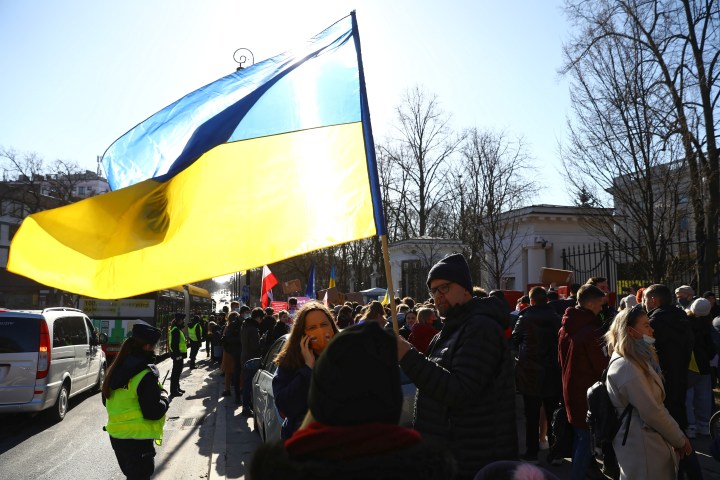 Central European countries prepare to receive Ukrainian refugees