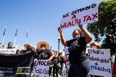 Budget day: Farmworkers demand wealth tax for the 1%