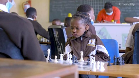 Disabled chess coach hopes to inspire kids from one of Khayelitsha’s poorest schools to be a Grandmaster