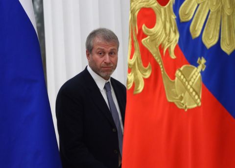 Billionaire Abramovich, Ukrainian peace negotiators hit by suspected poisoning -reports