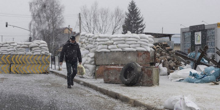 Snowstorm kills eight in Ukraine and Moldova, hundreds of towns lose power