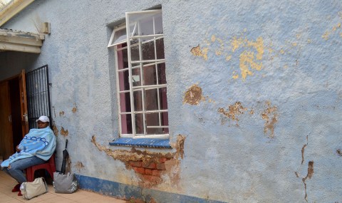 Crumbling Eastern Cape mud clinics ‘far from ideal’, say frustrated residents