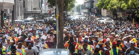 Thursday taxi protest over impoundment of vehicles causes blockades, disruptions and violence in Cape Town