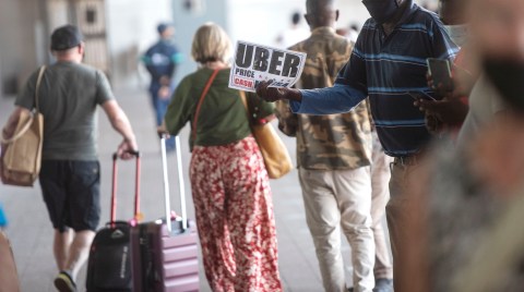 Fake e-hailers at South African airports are an uber-menace, say ‘harassed’ Daily Maverick readers