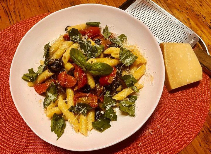What’s cooking today: Olive, tomato and basil pasta