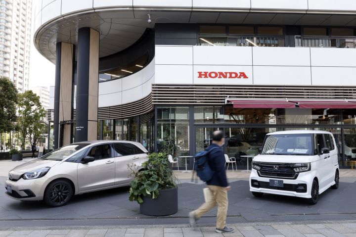 Nissan, Honda weighing EV partnership in Japan, local media say