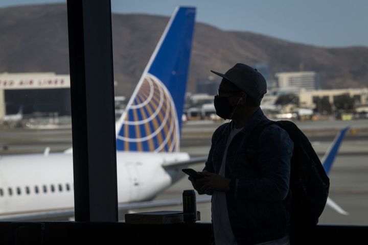 Most Major U.S. Airlines Drop Mask Mandates on Court Ruling