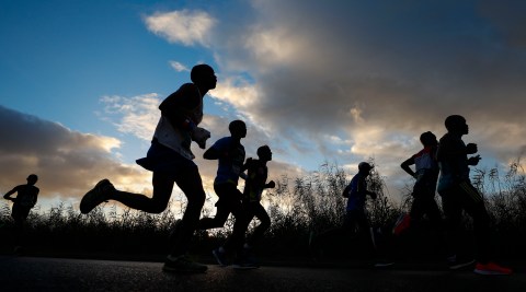 How maths plus eating while running equals your best marathon