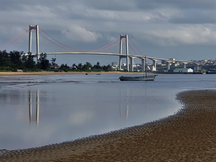 This is the shiny new bridge that killed the fabled journey to Catembe and the Ponte mercado