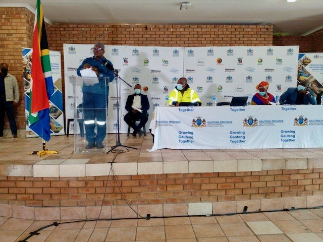Gauteng Premier David Makhura and MEC for Transport David Mamabolo at the Diepsloot Youth Centre to talk up the new Township Economic Development Bill