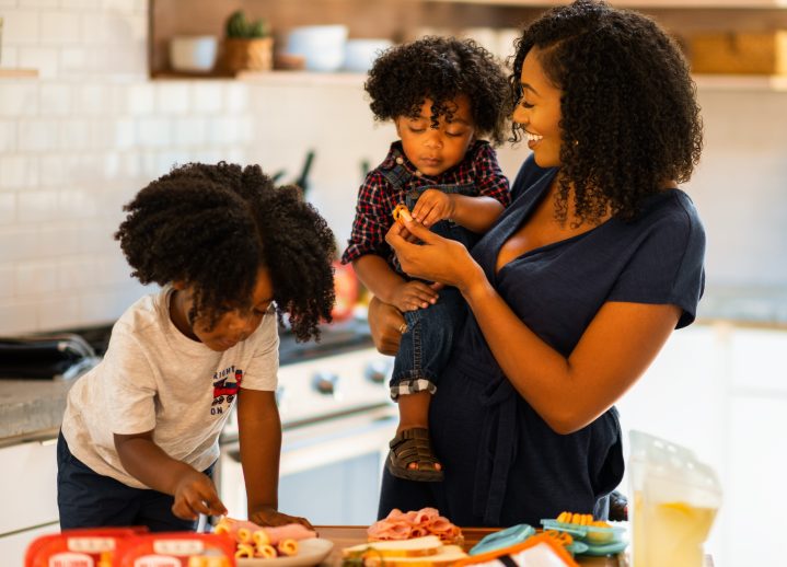 How to create a healthy eating plan for your children