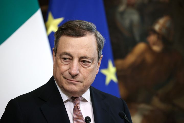 Draghi starts unpicking decades of Italian ties to Russia