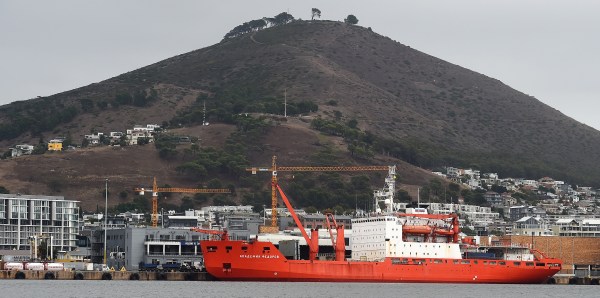 ‘Antarctica is covered by war’: Russian ship arrives in Cape Town as pact aims to quell tensions