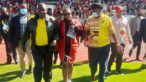 Cosatu says booing of Ramaphosa in North West was an expression of workers’ pent-up anger