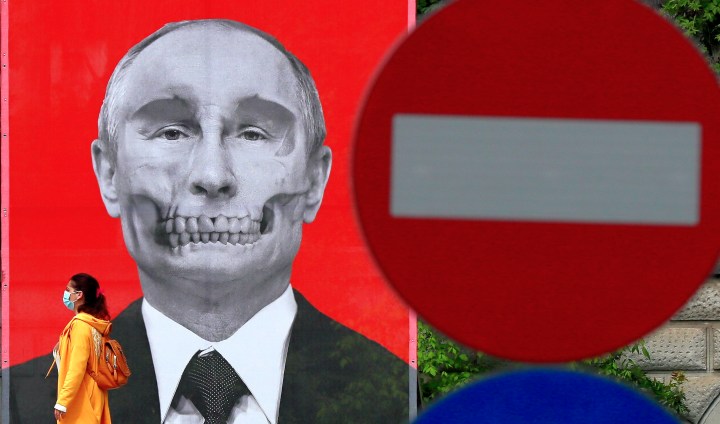 Putin orders retaliatory sanctions against West