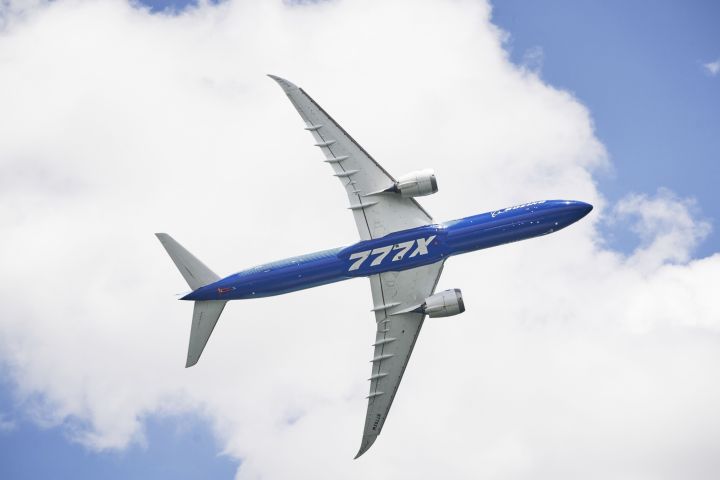Boeing reaches out to Singapore Air to discuss 777X delays