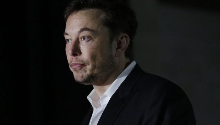Musk’s dispute with Twitter over bots continues to dog deal