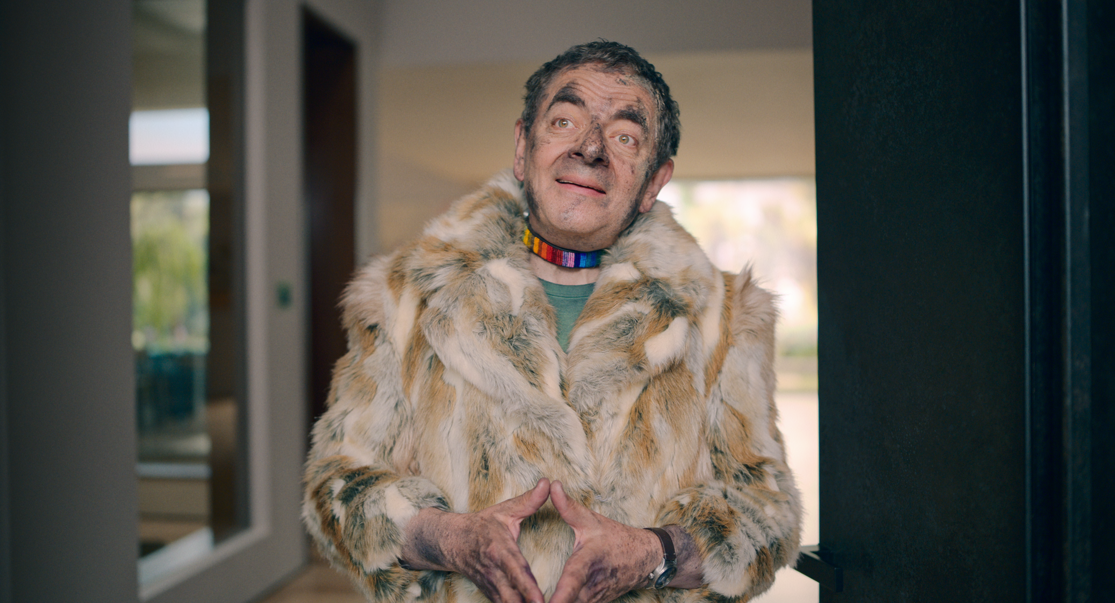 Rowan Atkinson as Trevor Bingley. (Image courtesy of Netflix)