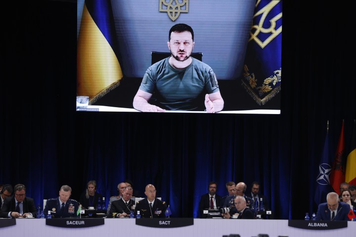 Ukraine tells NATO Russia wants to dictate future world order