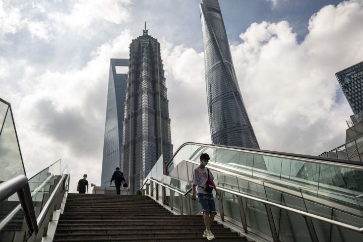 China’s banks rush to raise record debt as credit losses mount