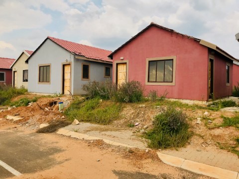 RDP occupiers threaten violence and bloodshed if evicted from properties in Ekurhuleni