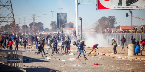 Cash/Guns/Ammo/Comms: SA on the verge of another insurrection, security experts warn