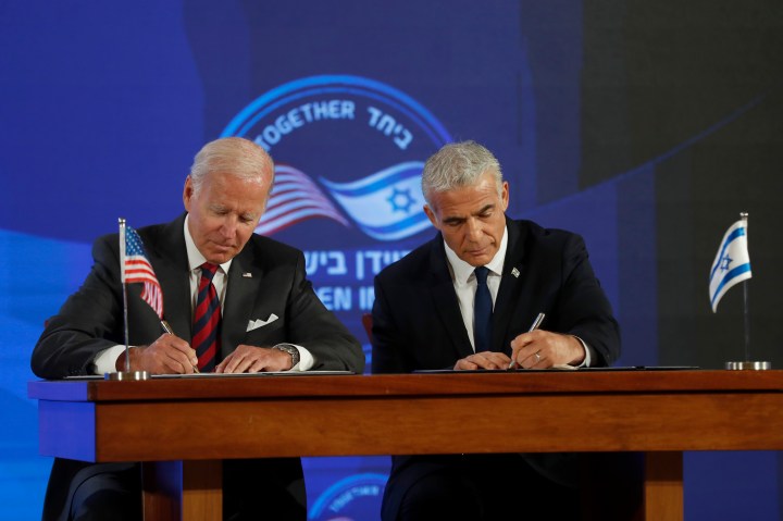 US, Israeli leaders jointly pledge to deny Iran nuclear weaponry
