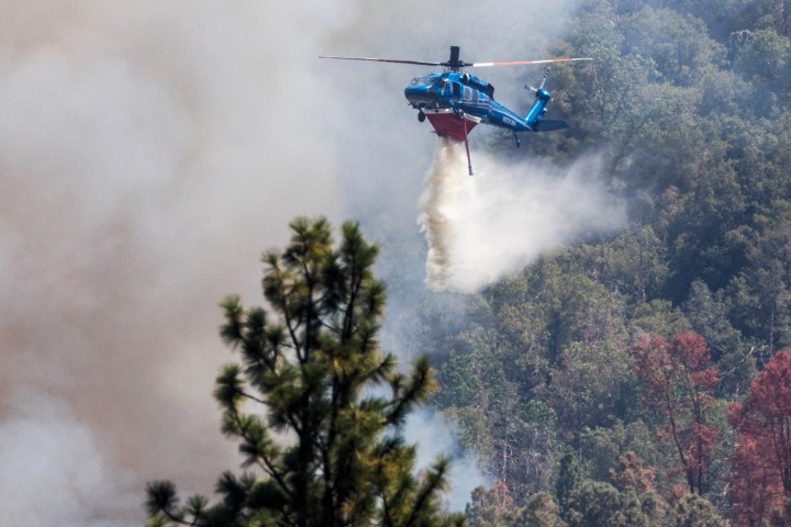 California’s Oak Fire spreads uncontained toward Yosemite