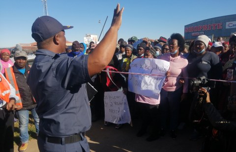 Gqeberha residents living in ‘war zone’ plead for better policing